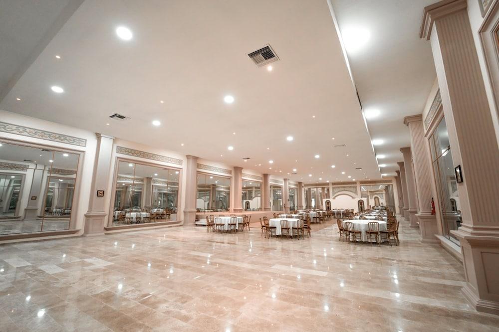 Gran Hotel Alameda อากวสคาเลียนเทส ภายนอก รูปภาพ